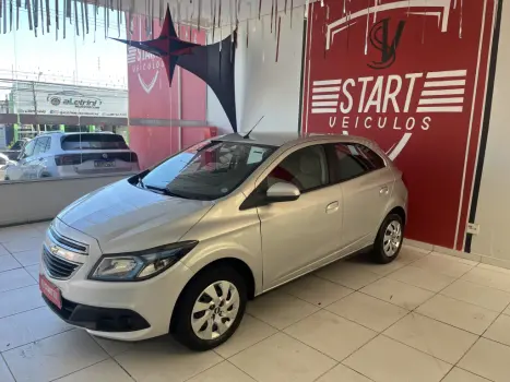 CHEVROLET Onix Hatch 1.4 4P FLEX LT, Foto 4