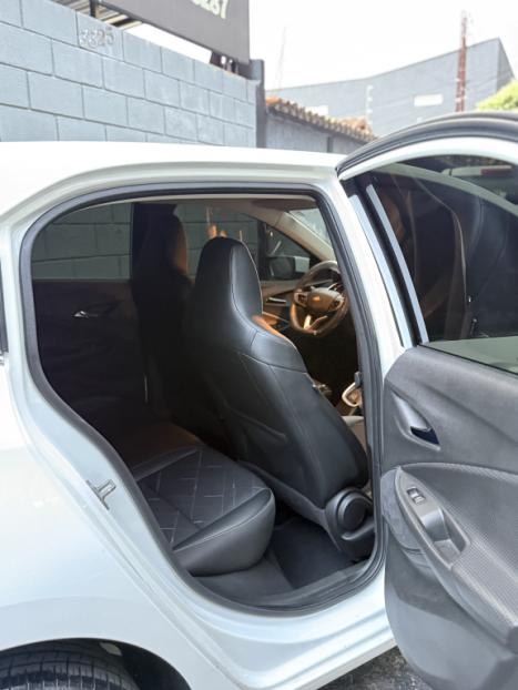 CHEVROLET Onix Hatch 1.0 12V 4P FLEX PREMIER TURBO AUTOM�TICO, Foto 3