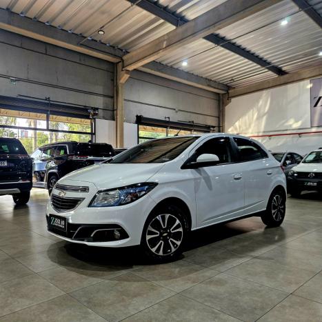 CHEVROLET Onix Hatch 1.4 4P FLEX LTZ, Foto 3