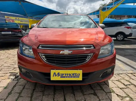 CHEVROLET Onix Hatch 1.0 4P FLEX LT LOLLAPALOOZA, Foto 2
