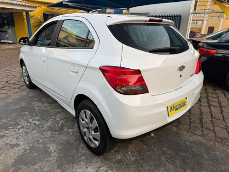 CHEVROLET Onix Hatch 1.4 4P FLEX LT, Foto 5