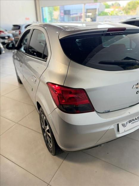 CHEVROLET Onix Hatch 1.4 4P FLEX LTZ AUTOM�TICO, Foto 12
