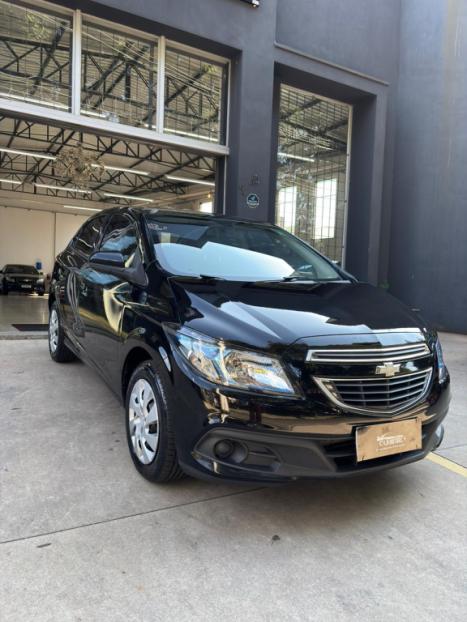 CHEVROLET Onix Hatch 1.4 4P FLEX LT, Foto 4