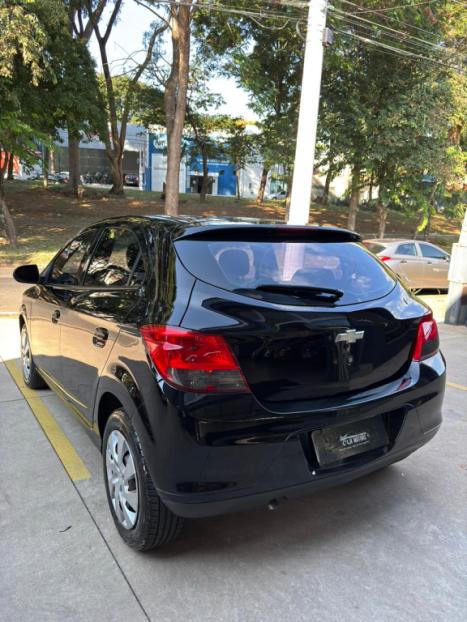 CHEVROLET Onix Hatch 1.4 4P FLEX LT, Foto 6