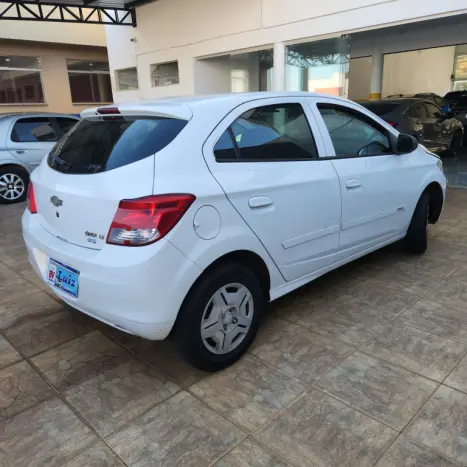 CHEVROLET Onix Hatch 1.0 4P FLEX JOY, Foto 4