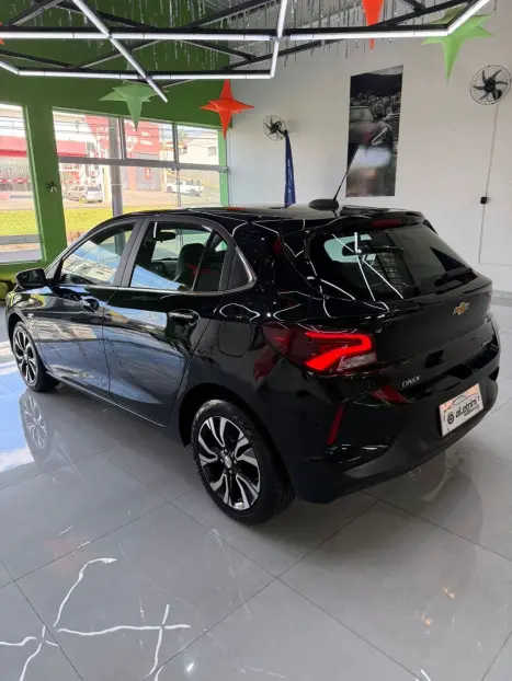 CHEVROLET Onix Hatch 1.0 12V 4P FLEX PREMIER 2 TURBO AUTOM�TICO, Foto 4