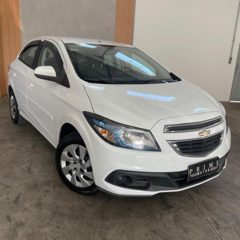 CHEVROLET Onix Hatch 1.4 4P FLEX LT, Foto 3