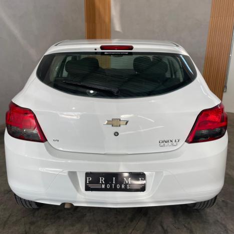 CHEVROLET Onix Hatch 1.4 4P FLEX LT, Foto 5