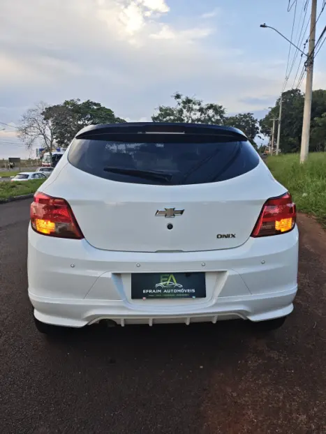 CHEVROLET Onix Hatch 1.4 4P FLEX EFFECT, Foto 5