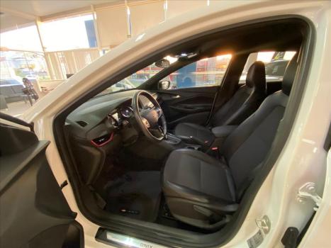 CHEVROLET Onix Hatch 1.0 12V 4P FLEX RS TURBO AUTOM�TICO, Foto 13