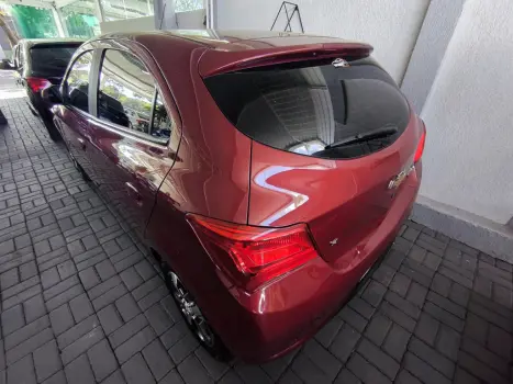 CHEVROLET Onix Hatch 1.4 4P FLEX LTZ, Foto 3