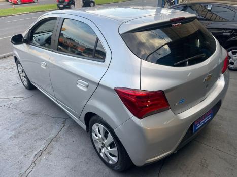 CHEVROLET Onix Hatch 1.4 4P FLEX LT, Foto 10