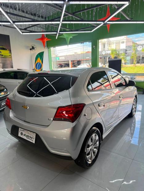 CHEVROLET Onix Hatch 1.0 4P FLEX LT, Foto 5