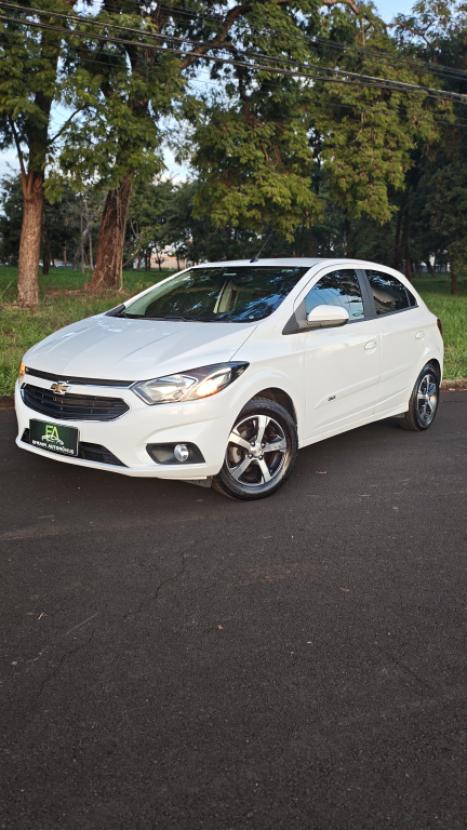 CHEVROLET Onix Hatch 1.4 4P FLEX LTZ, Foto 3