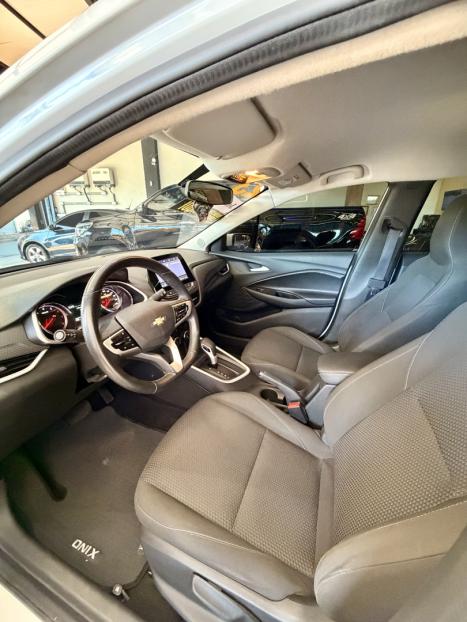 CHEVROLET Onix Hatch 1.0 12V 4P FLEX PLUS TURBO AUTOM�TICO, Foto 11