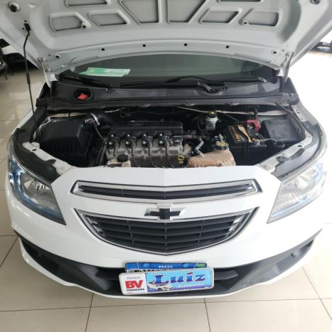 CHEVROLET Onix Hatch 1.4 4P FLEX LT, Foto 5