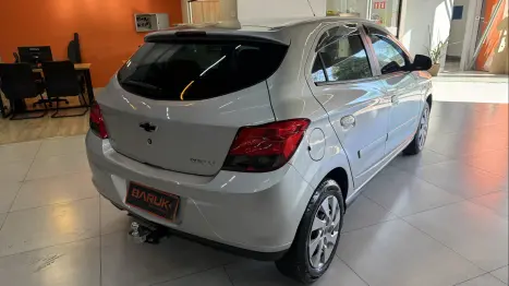 CHEVROLET Onix Hatch 1.4 4P FLEX LT, Foto 8