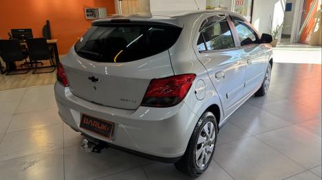 CHEVROLET Onix Hatch 1.4 4P FLEX LT, Foto 9