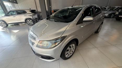 CHEVROLET Onix Hatch 1.4 4P FLEX LT, Foto 15
