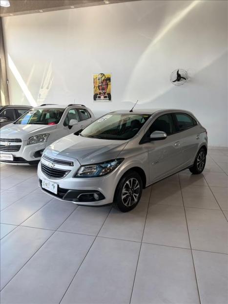 CHEVROLET Onix Hatch 1.4 4P FLEX LTZ, Foto 3