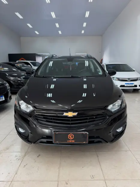 CHEVROLET Onix Hatch 1.4 4P FLEX ACTIV AUTOM�TICO, Foto 2