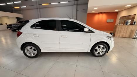 CHEVROLET Onix Hatch 1.4 4P FLEX LT, Foto 8