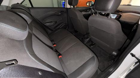 CHEVROLET Onix Hatch 1.4 4P FLEX LT, Foto 13