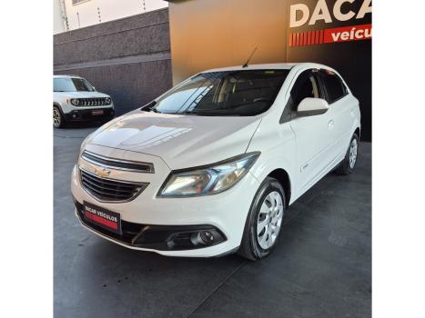CHEVROLET Onix Hatch 1.4 4P FLEX LT, Foto 2