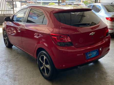 CHEVROLET Onix Hatch 1.4 4P FLEX LT, Foto 4