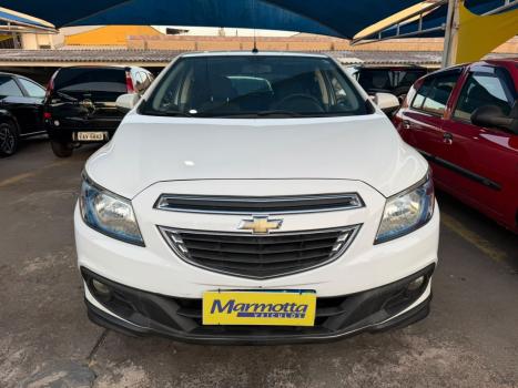 CHEVROLET Onix Hatch 1.4 4P FLEX LT, Foto 2