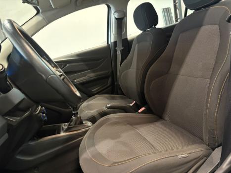 CHEVROLET Onix Hatch 1.4 4P FLEX LTZ, Foto 5