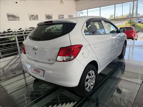 CHEVROLET Onix Hatch 1.0 4P FLEX LT, Foto 6