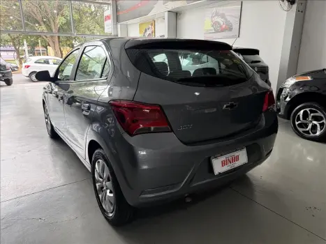CHEVROLET Onix Hatch 1.0 4P FLEX JOY BLACK, Foto 4
