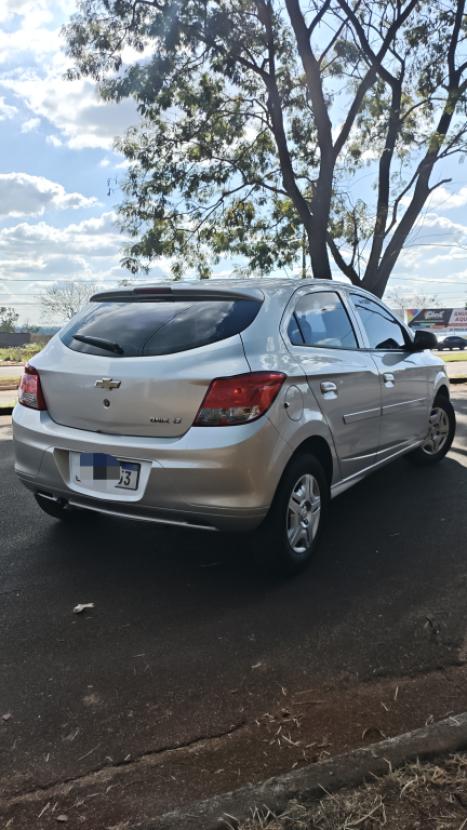 CHEVROLET Onix Hatch 1.0 12V 4P FLEX LT, Foto 4