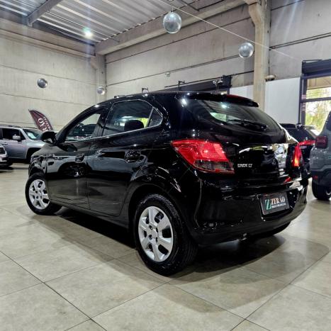 CHEVROLET Onix Hatch 1.4 4P FLEX LT, Foto 5