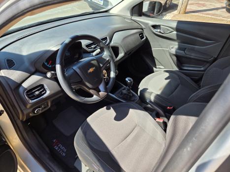CHEVROLET Onix Hatch 1.4 4P FLEX LTZ, Foto 14