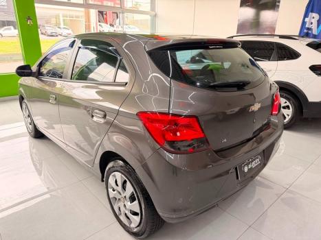 CHEVROLET Onix Hatch 1.4 4P FLEX LT, Foto 4