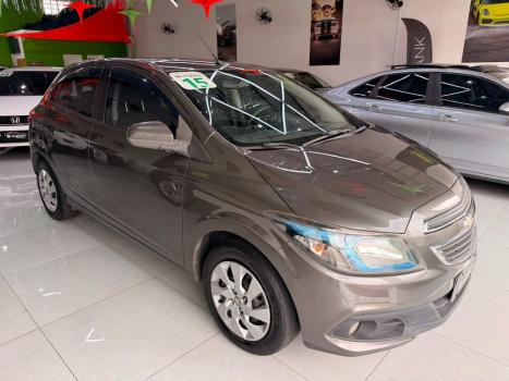 CHEVROLET Onix Hatch 1.4 4P FLEX LT, Foto 10