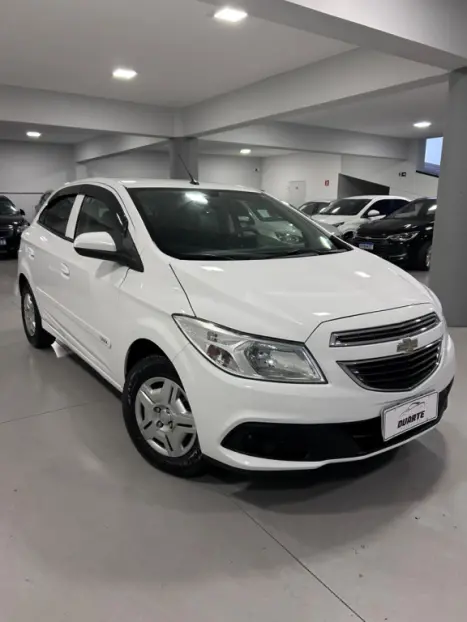 CHEVROLET Onix Hatch 1.0 4P FLEX LT, Foto 1