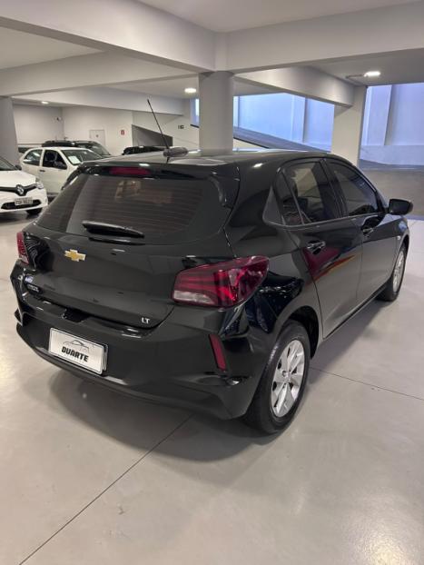 CHEVROLET Onix Hatch 1.0 12V 4P FLEX LT TURBO AUTOMÁTICO, Foto 4