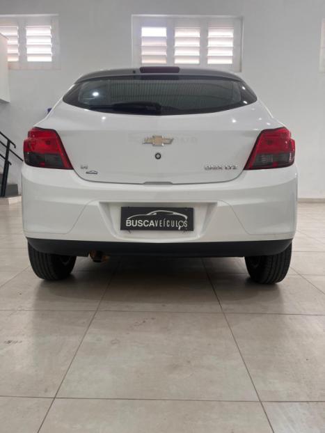 CHEVROLET Onix Hatch 1.4 4P FLEX LTZ, Foto 6