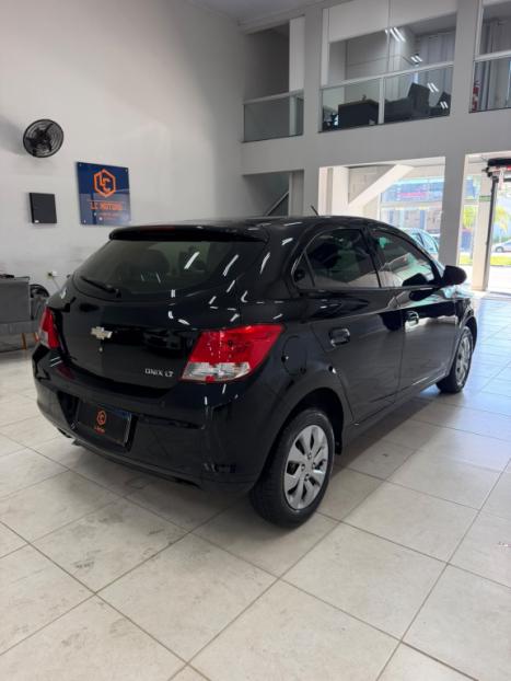 CHEVROLET Onix Hatch 1.0 12V 4P FLEX LT, Foto 4