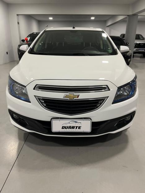 CHEVROLET Onix Hatch 1.4 4P FLEX LTZ, Foto 2