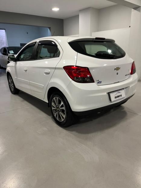 CHEVROLET Onix Hatch 1.4 4P FLEX LTZ, Foto 6