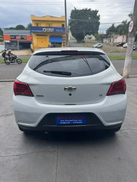 CHEVROLET Onix Hatch 1.0 12V 4P FLEX LT, Foto 6