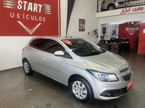 CHEVROLET Onix Hatch 1.4 4P FLEX LT, Foto 5