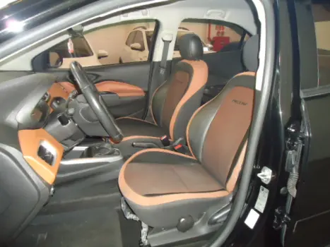 CHEVROLET Onix Hatch 1.4 4P FLEX ACTIV, Foto 2