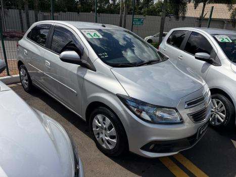 CHEVROLET Onix Hatch 1.4 4P FLEX LT, Foto 2
