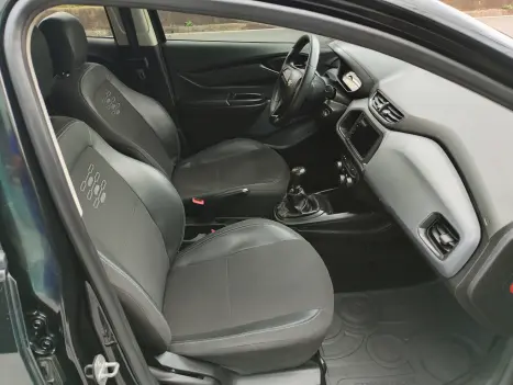 CHEVROLET Onix Sedan 1.0 4P FLEX JOY BLACK PLUS, Foto 12