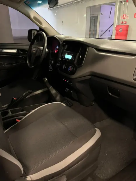 CHEVROLET S10 2.8 16V LS CABINE DUPLA 4X4 TURBO DIESEL, Foto 15